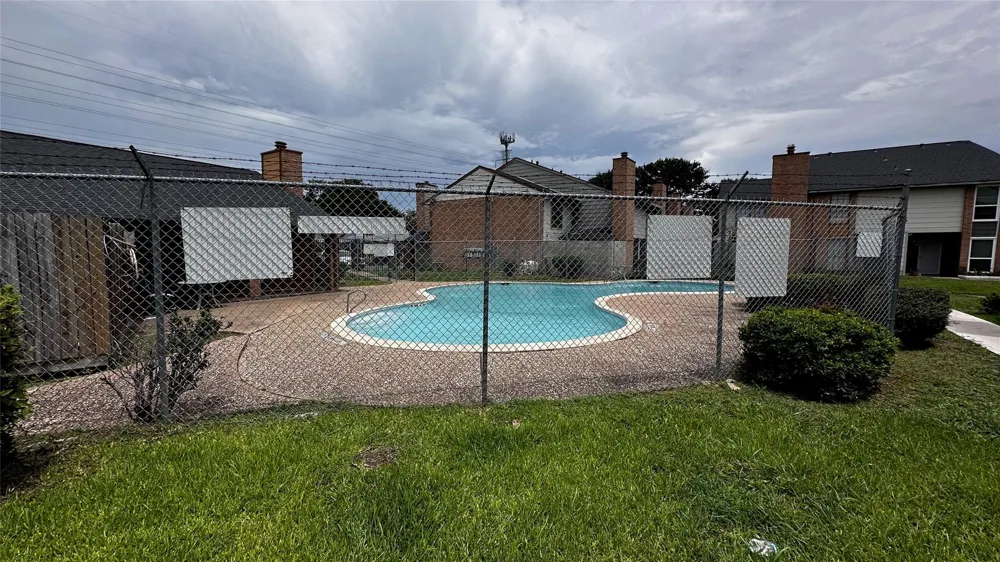 9090 S Braeswood Boulevard #89 Houston, TX 77074