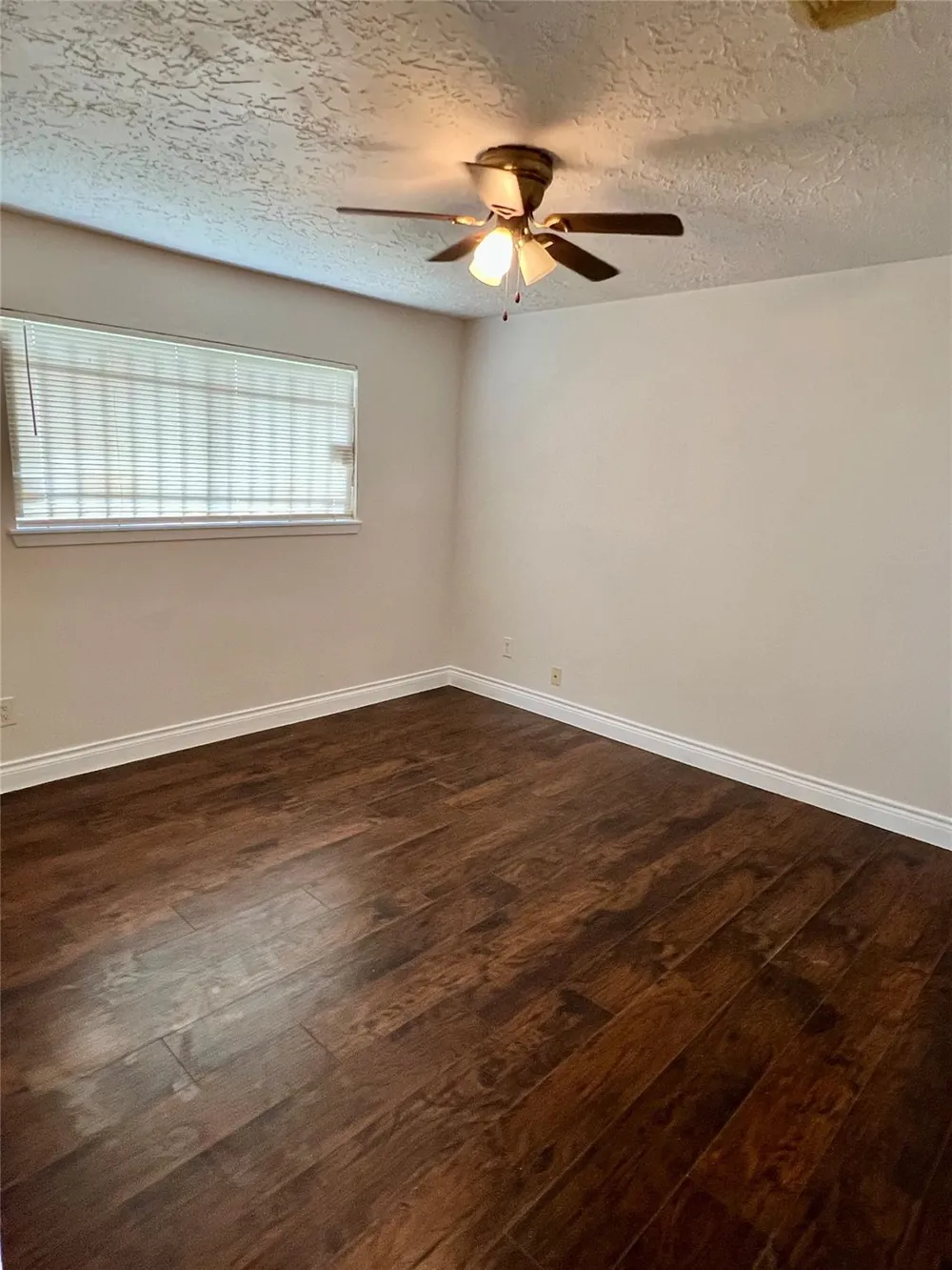 12110 Murr Way Houston, TX 77048