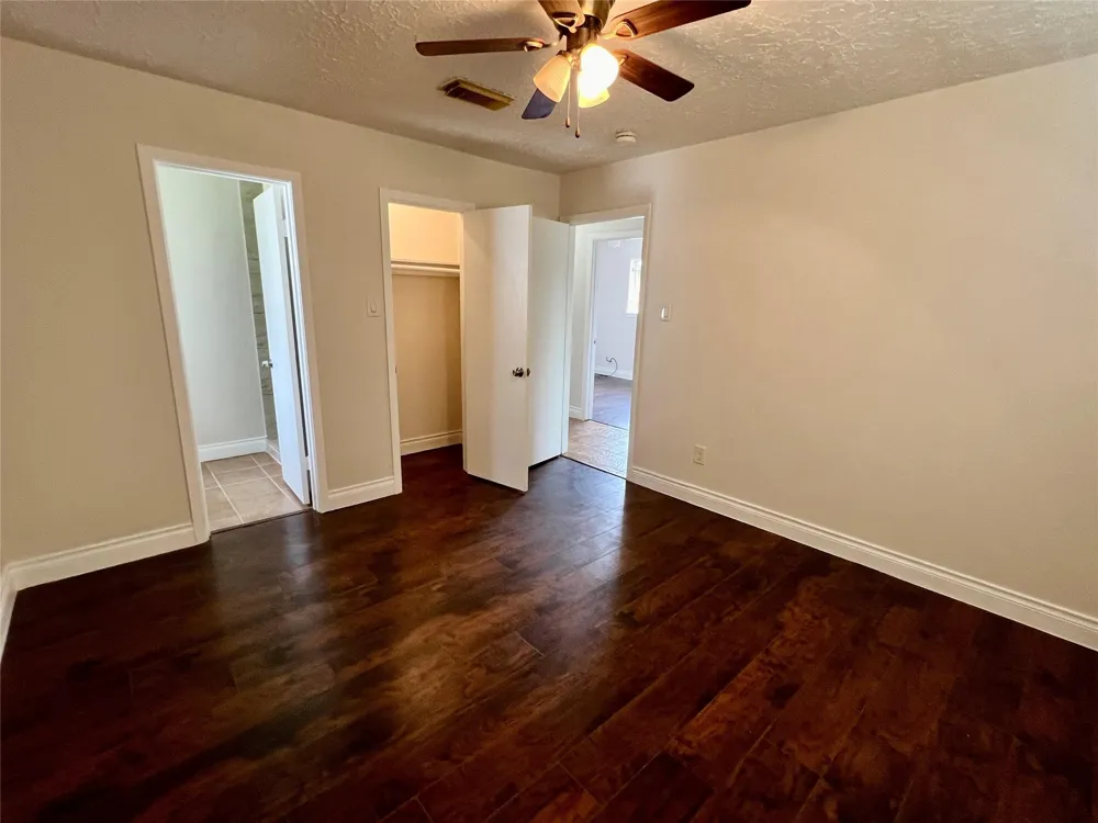 12110 Murr Way Houston, TX 77048