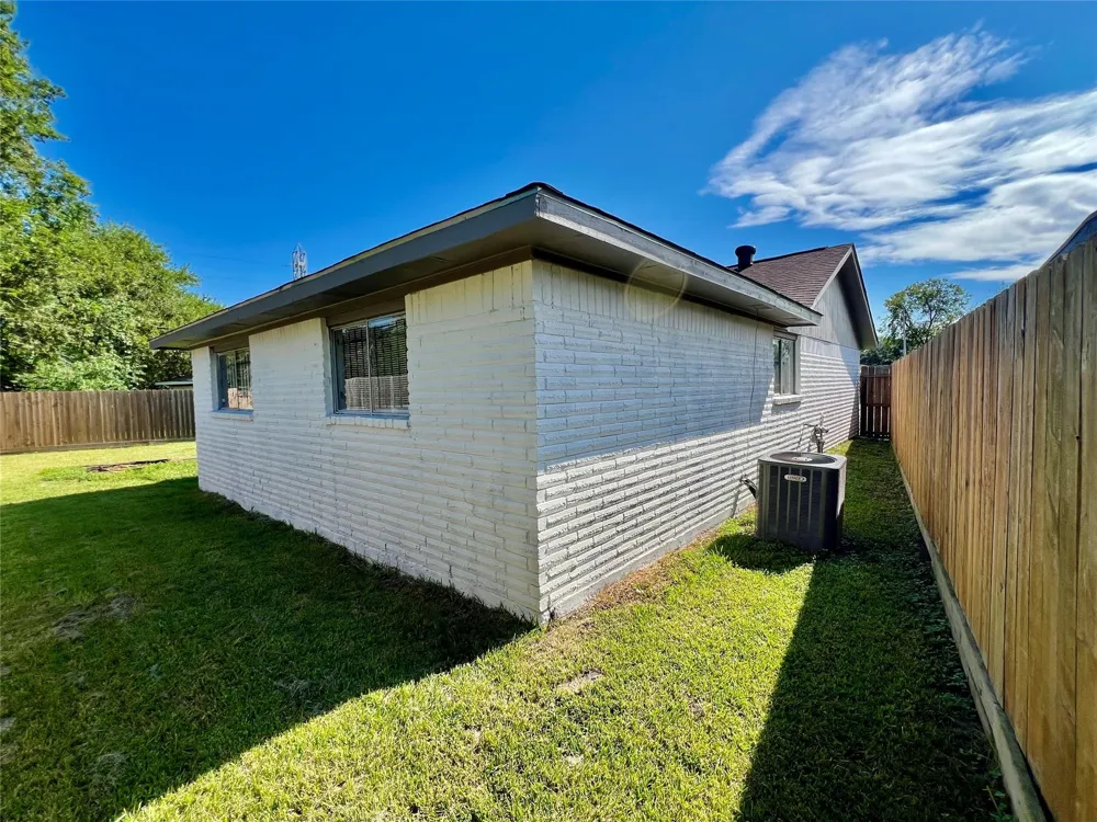 12110 Murr Way Houston, TX 77048