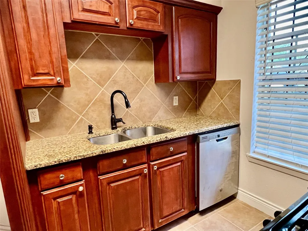 12110 Murr Way Houston, TX 77048