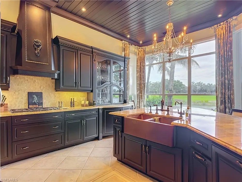 15516 Monterosso Lane #101 Naples, FL 34110