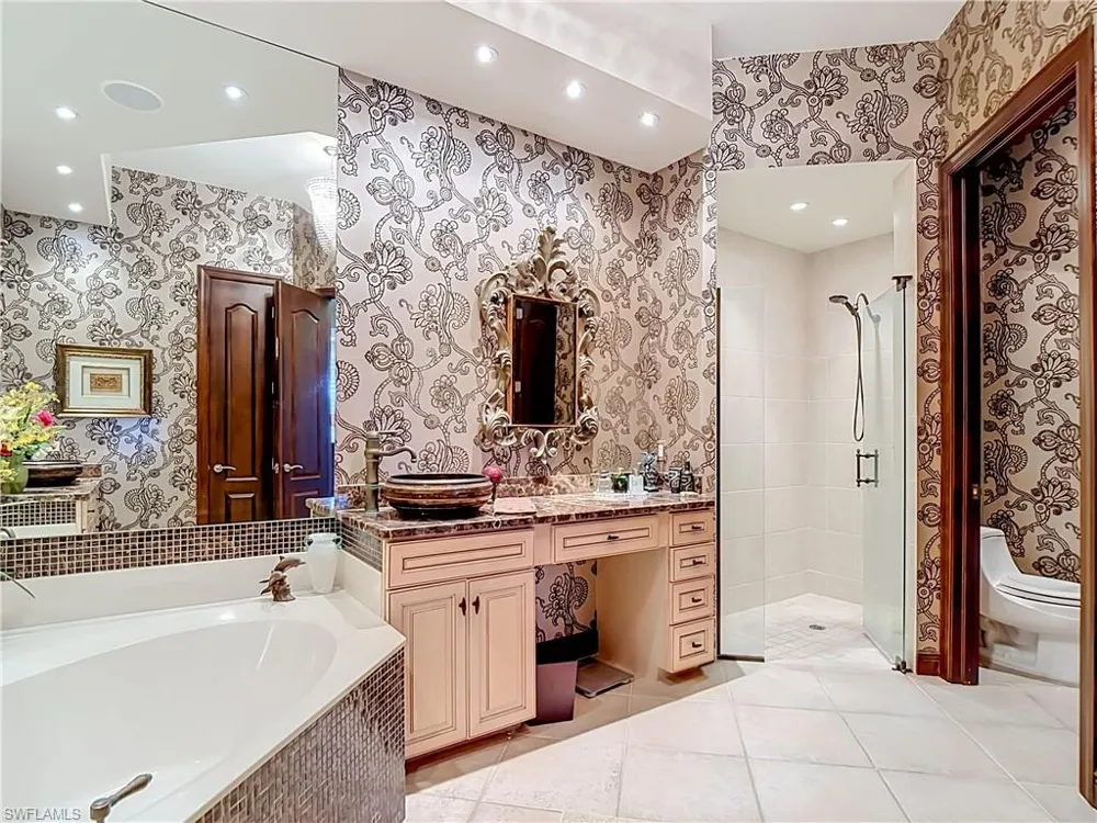 15516 Monterosso Lane #101 Naples, FL 34110