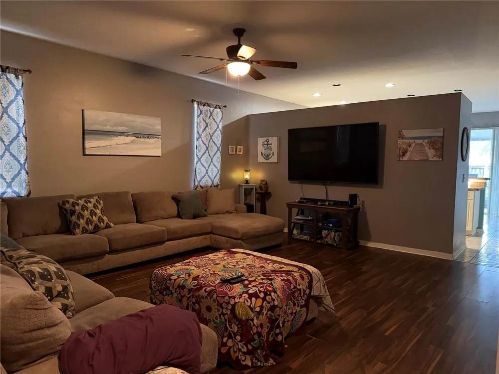 3029 SUMMER CRUISE DRIVE Valrico, FL 33594