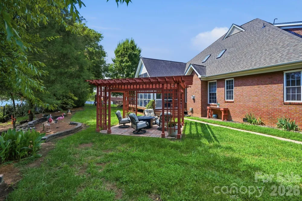 708 King Fredrick Lane SW Concord, NC 28027