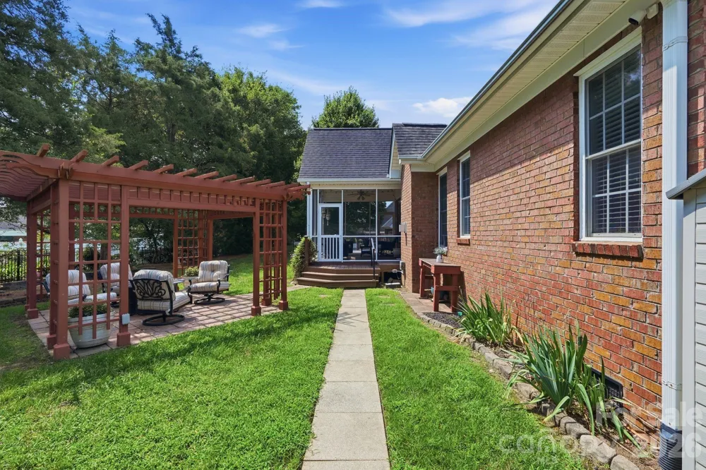 708 King Fredrick Lane SW Concord, NC 28027