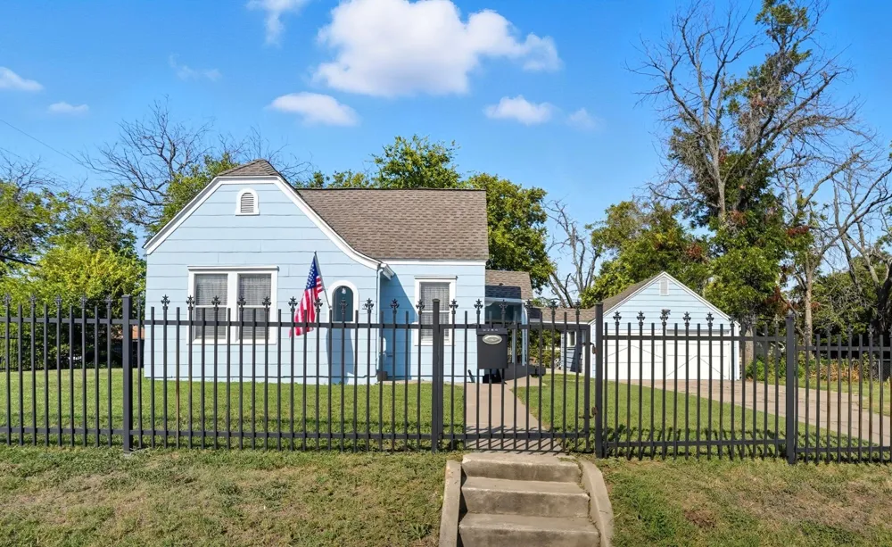 3244 Ryan Avenue Fort Worth, TX 76110