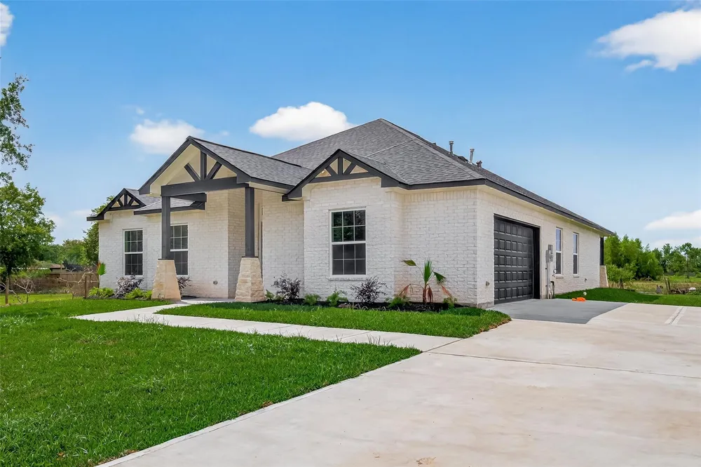 7717 Prairie Street Hitchcock, TX 77563