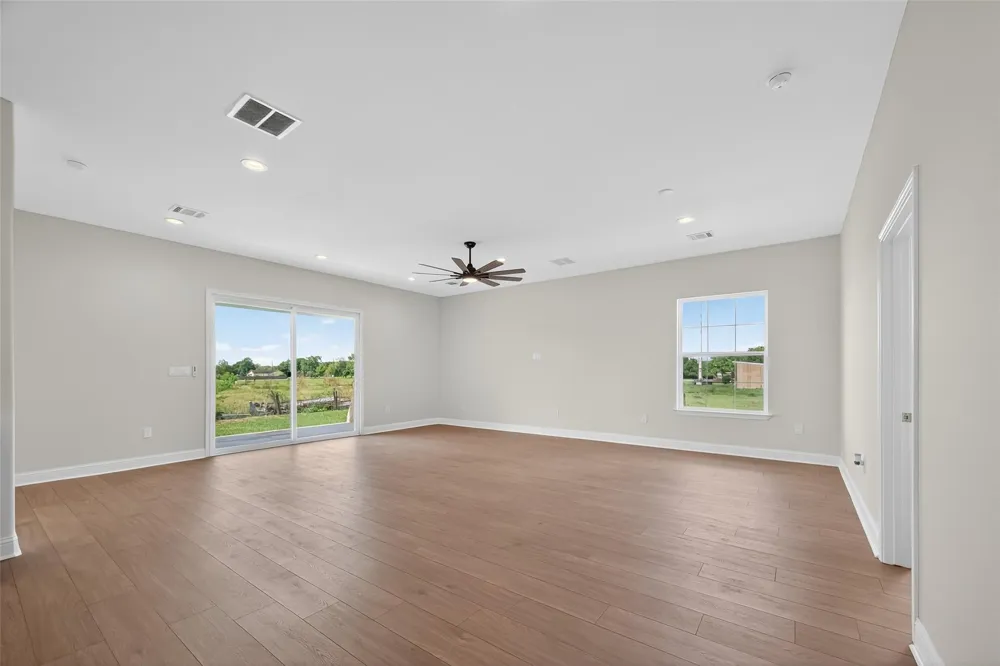 7717 Prairie Street Hitchcock, TX 77563
