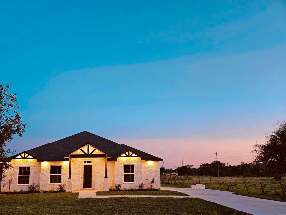 7717 Prairie Street Hitchcock, TX 77563