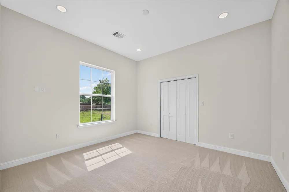 7717 Prairie Street Hitchcock, TX 77563