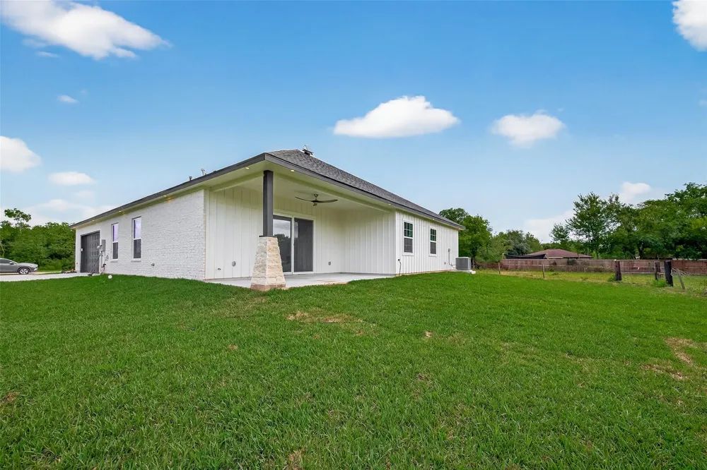 7717 Prairie Street Hitchcock, TX 77563