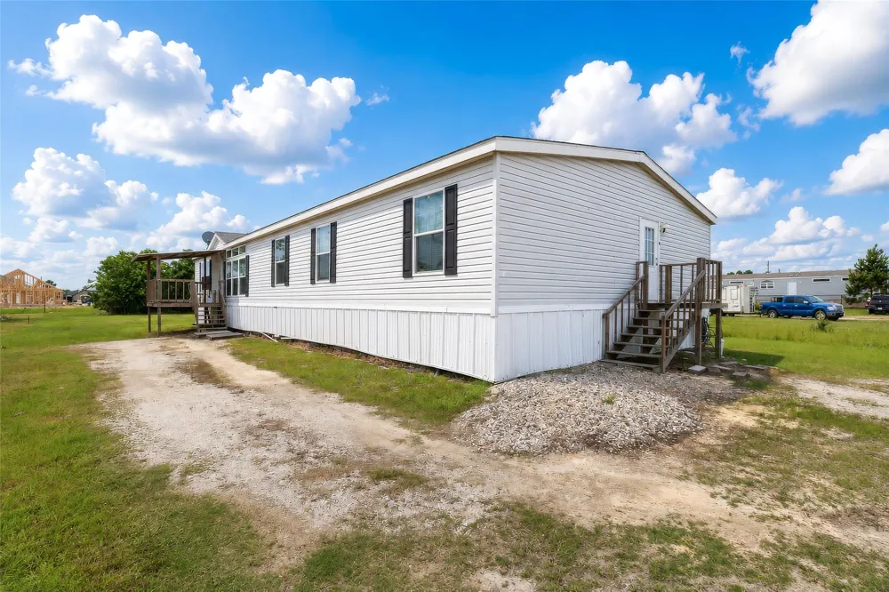 275 Road 5132 Cleveland, TX 77327