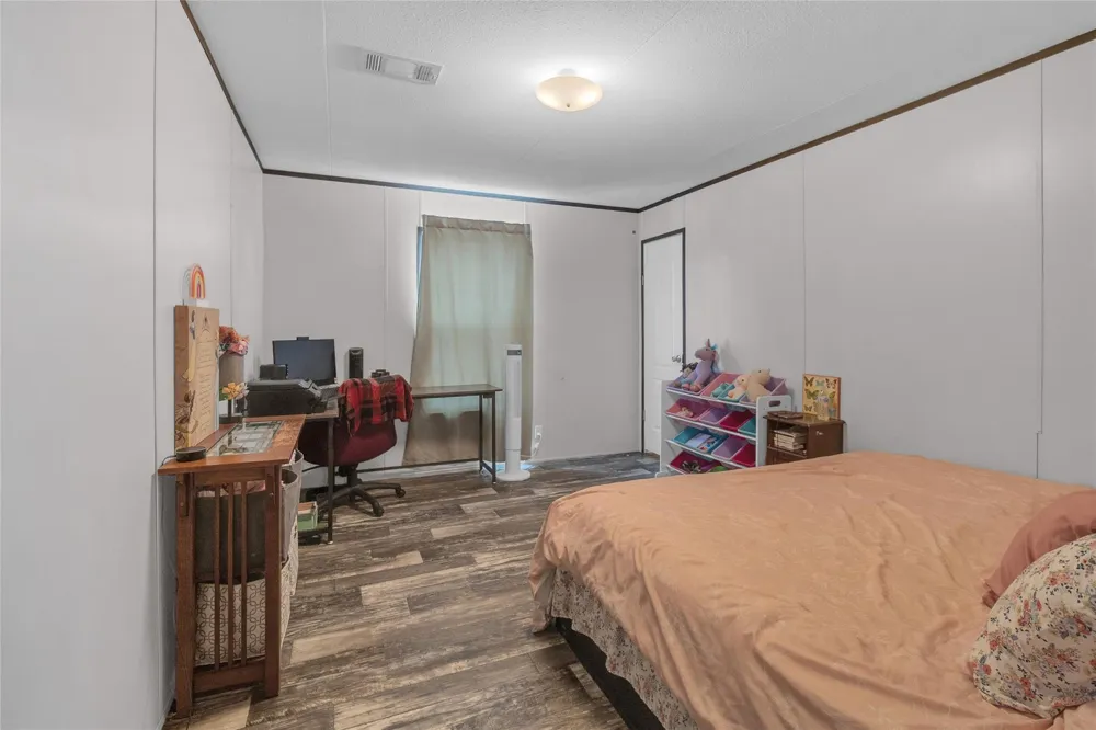 275 Road 5132 Cleveland, TX 77327