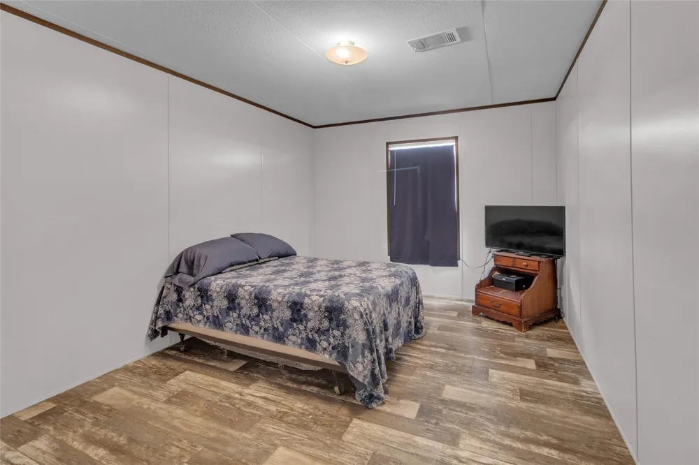 275 Road 5132 Cleveland, TX 77327