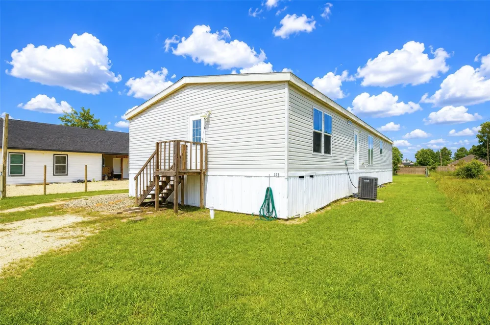 275 Road 5132 Cleveland, TX 77327