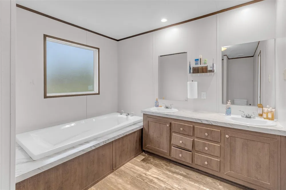 275 Road 5132 Cleveland, TX 77327