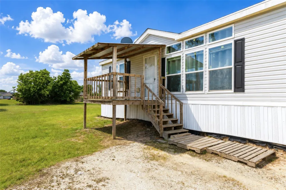 275 Road 5132 Cleveland, TX 77327