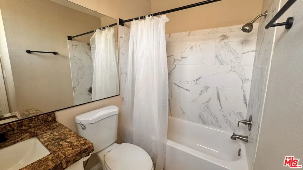15554 Parthenia Street #8 Los Angeles, CA 91343