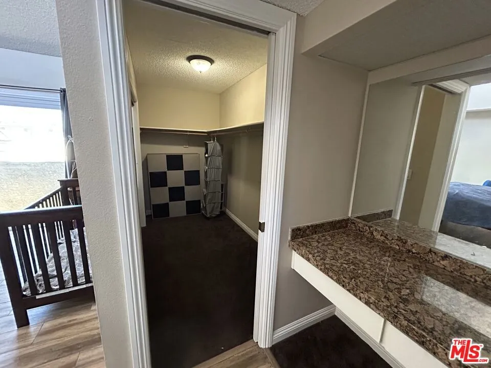 15554 Parthenia Street #8 Los Angeles, CA 91343