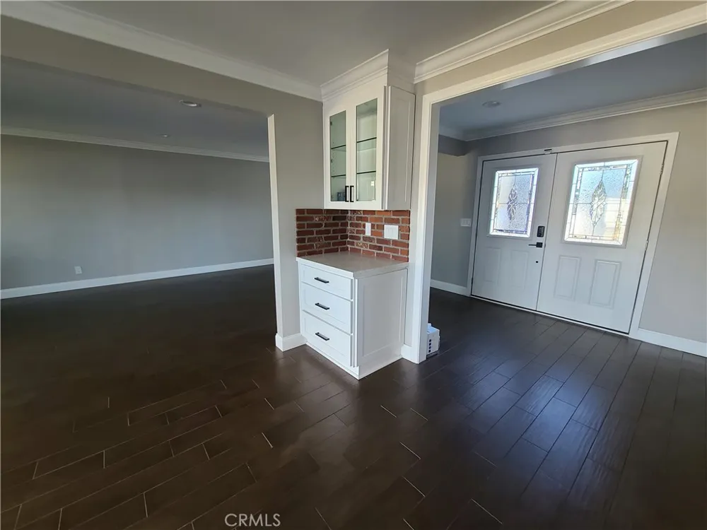 5253 E Woodwind Anaheim, CA 92807