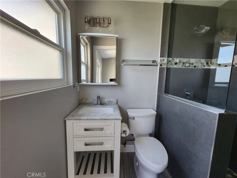 5253 E Woodwind Anaheim, CA 92807