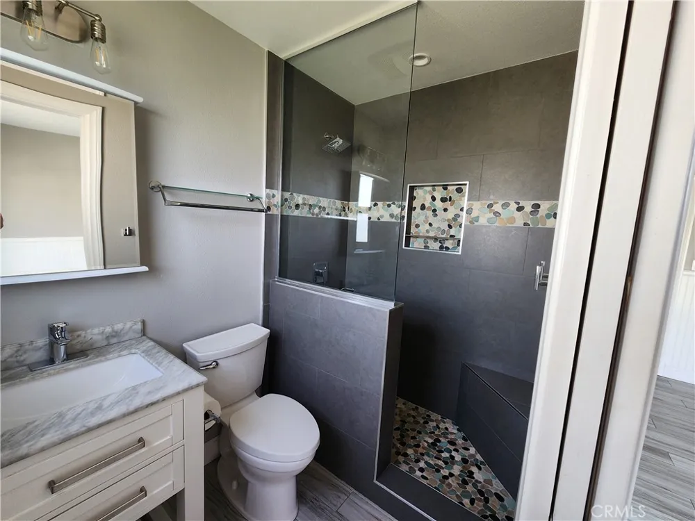 5253 E Woodwind Anaheim, CA 92807