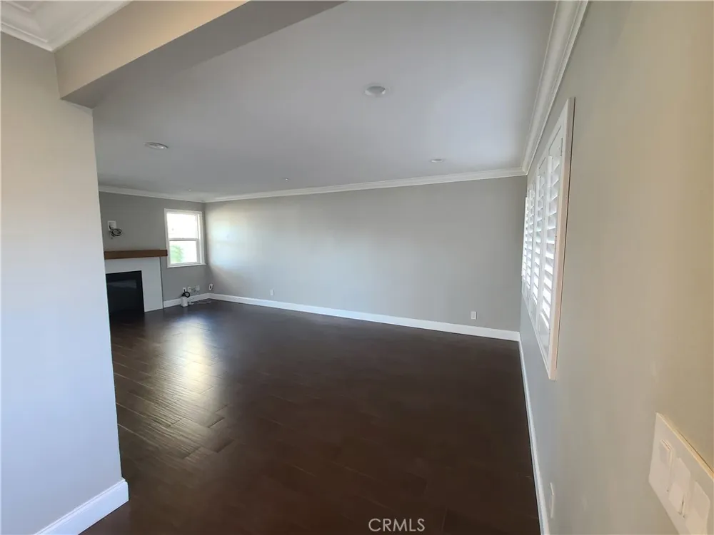 5253 E Woodwind Anaheim, CA 92807
