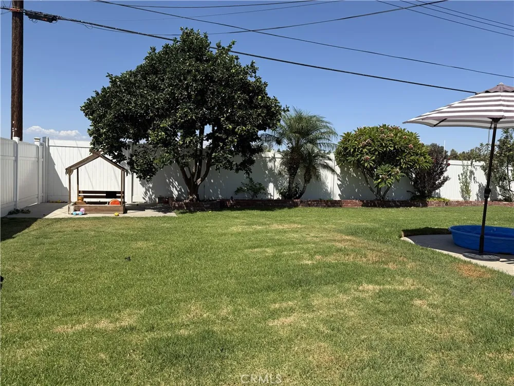 5253 E Woodwind Anaheim, CA 92807