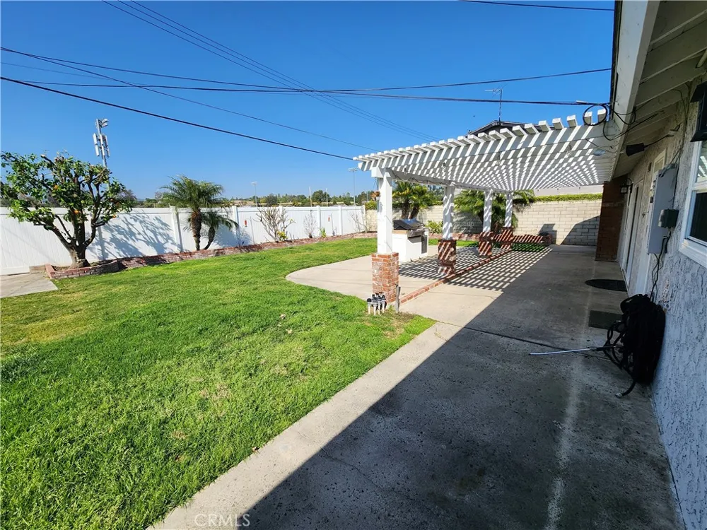 5253 E Woodwind Anaheim, CA 92807