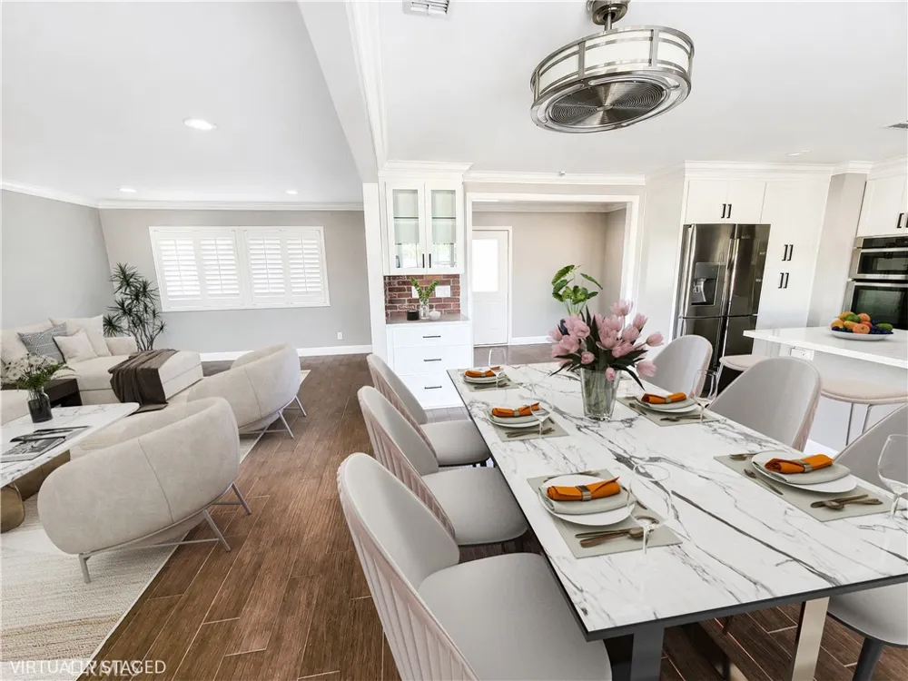 5253 E Woodwind Anaheim, CA 92807