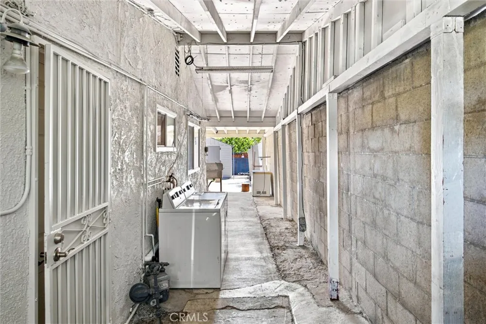 156 S Shipman La Puente, CA 91744