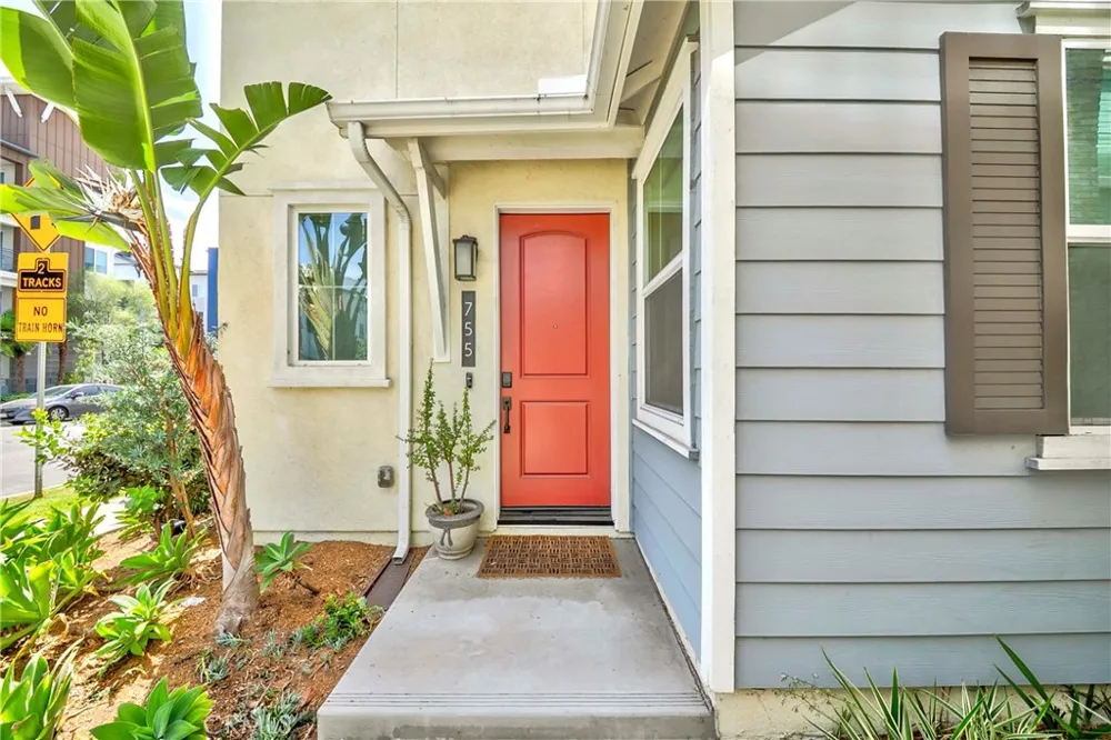 755 S Mosaic Street Anaheim, CA 92805