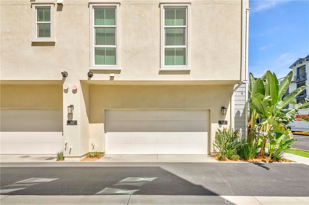 755 S Mosaic Street Anaheim, CA 92805