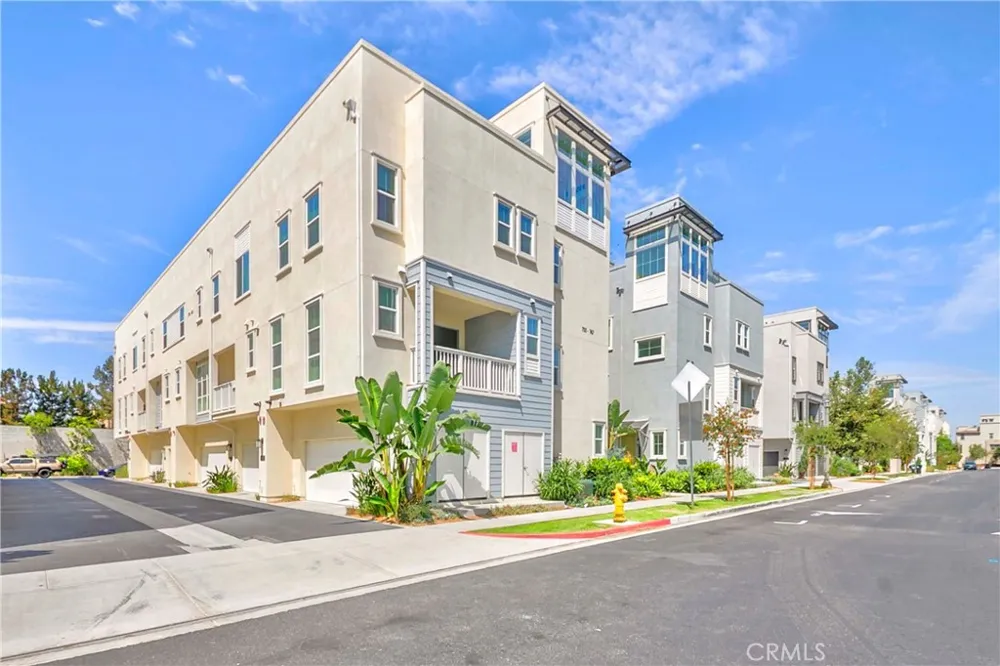 755 S Mosaic Street Anaheim, CA 92805
