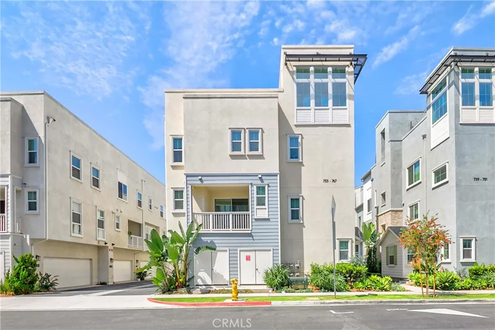 755 S Mosaic Street Anaheim, CA 92805