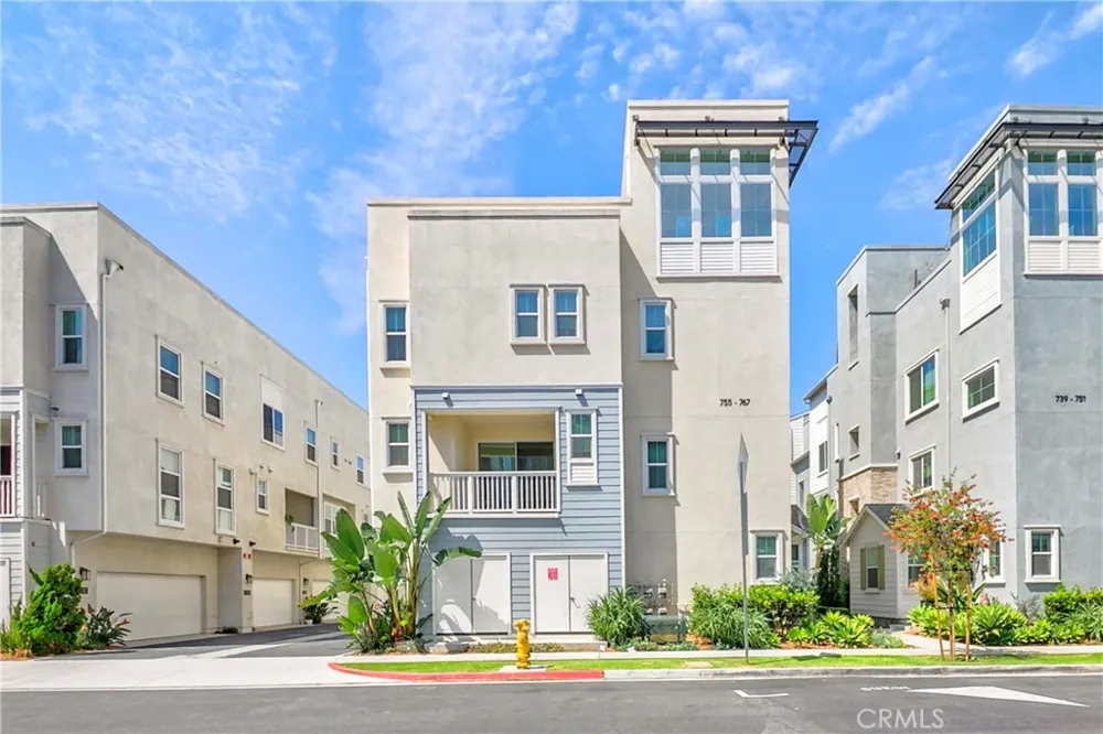 755 S Mosaic Street Anaheim, CA 92805