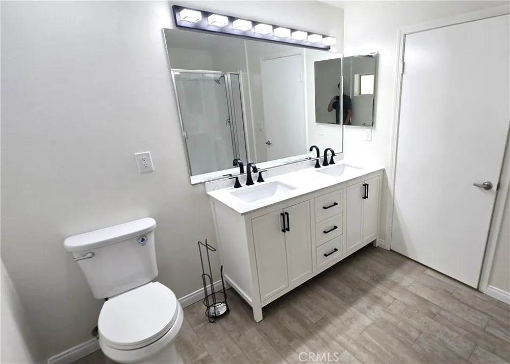 7551 Jordan Canoga Park, CA 91303