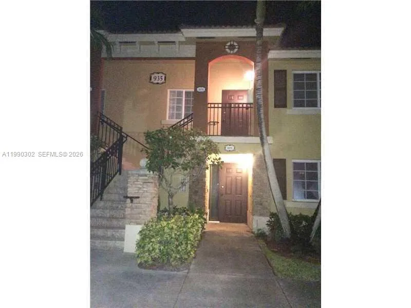 935 NE 33rd Ter #203 Homestead, FL 33033