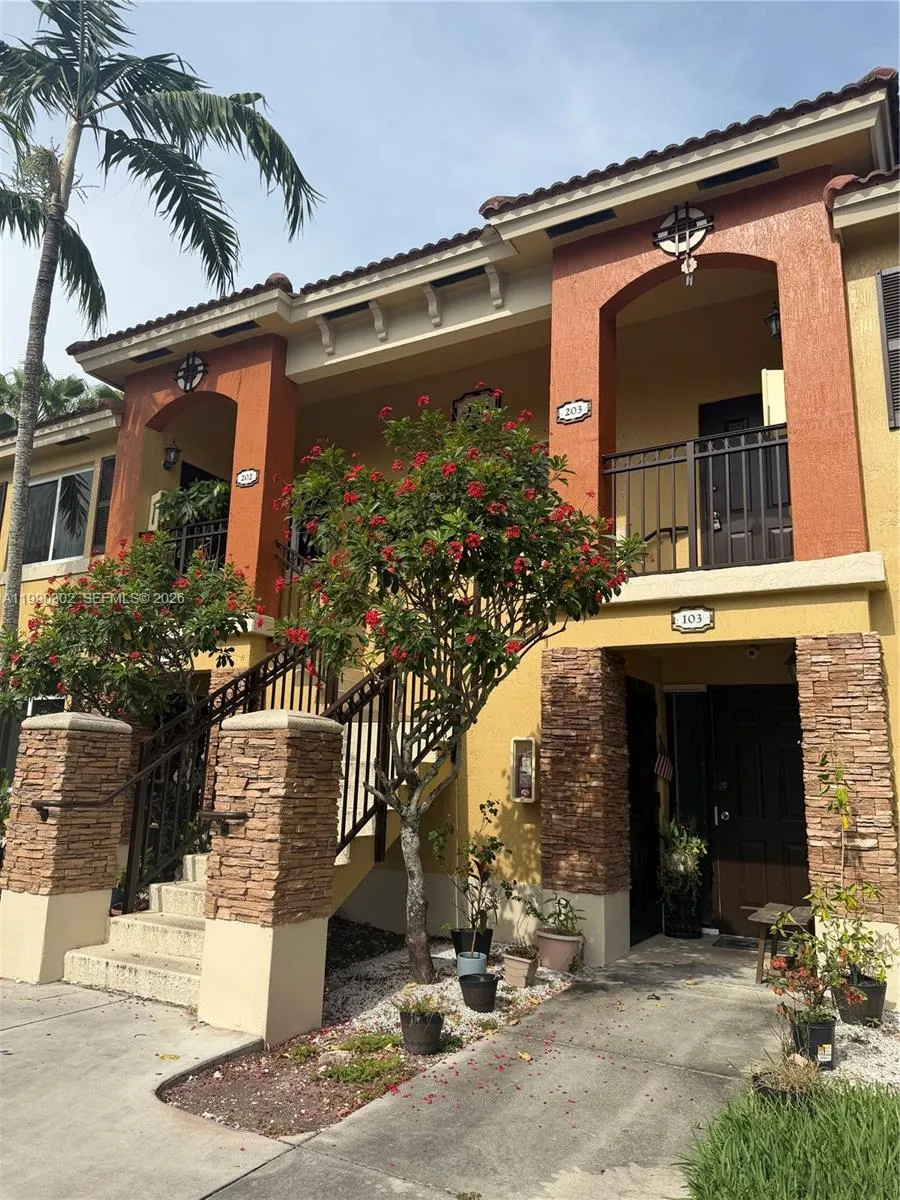 935 NE 33rd Ter #203 Homestead, FL 33033