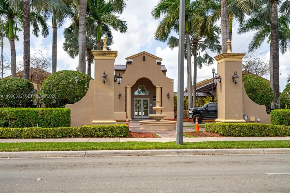 935 NE 33rd Ter #203 Homestead, FL 33033