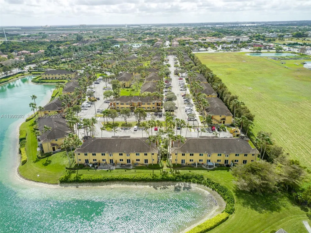935 NE 33rd Ter #203 Homestead, FL 33033