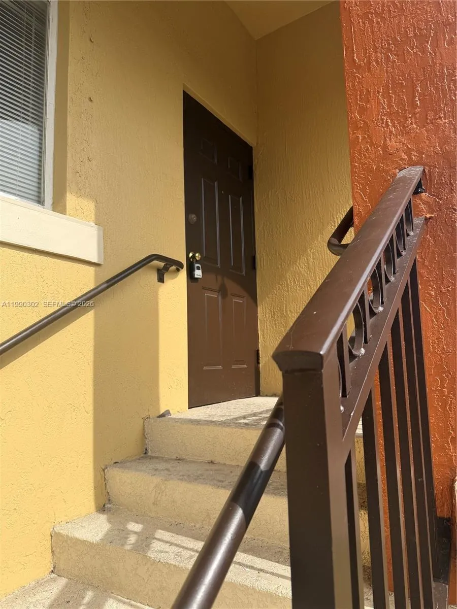935 NE 33rd Ter #203 Homestead, FL 33033