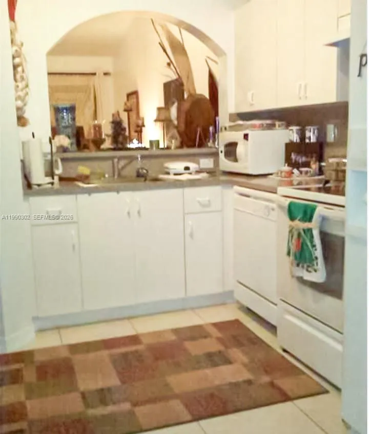 935 NE 33rd Ter #203 Homestead, FL 33033