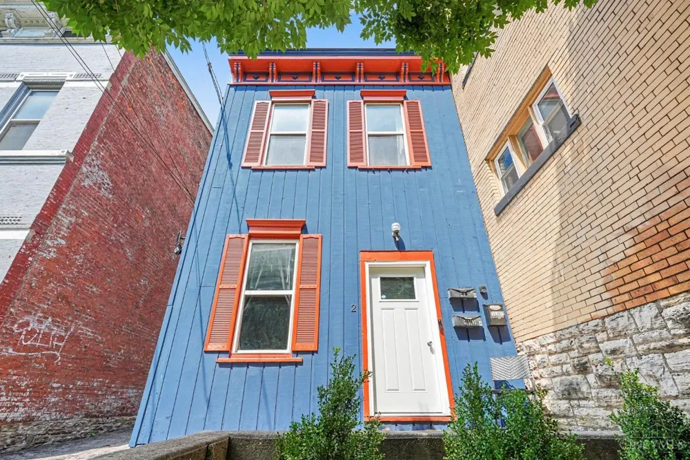 2149 W Clifton Avenue Cincinnati, OH 45219