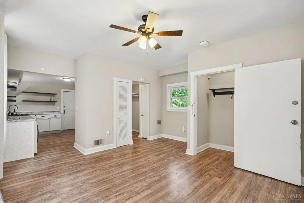 2149 W Clifton Avenue Cincinnati, OH 45219