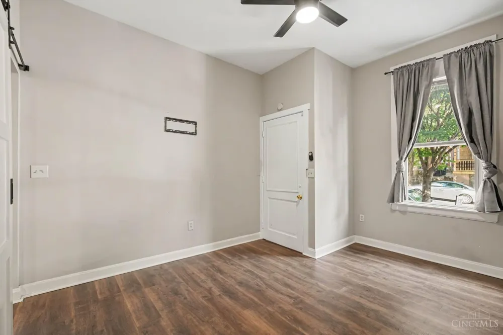 2149 W Clifton Avenue Cincinnati, OH 45219
