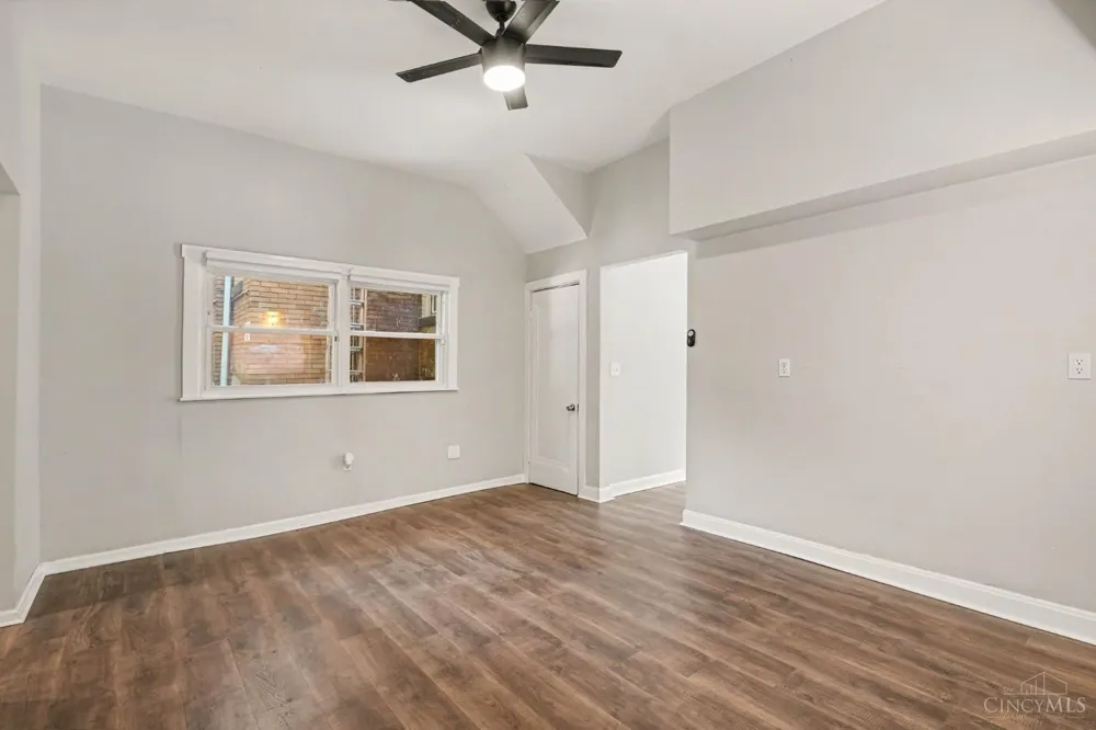 2149 W Clifton Avenue Cincinnati, OH 45219