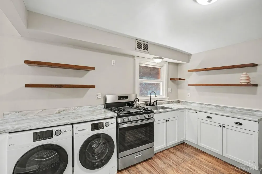 2149 W Clifton Avenue Cincinnati, OH 45219