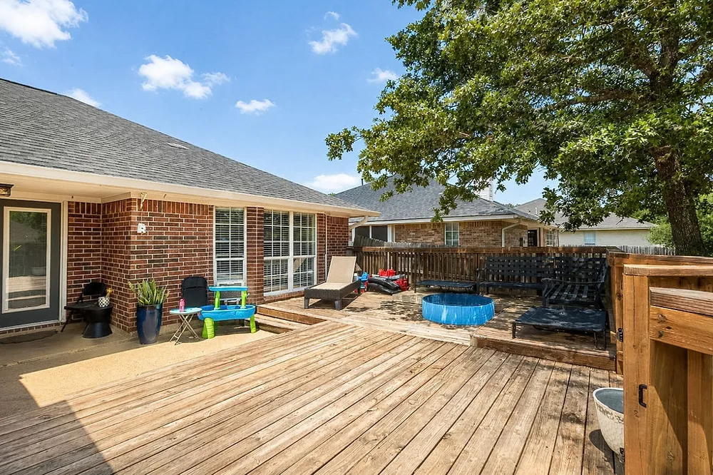 6200 Trellick Court Bryan, TX 77802
